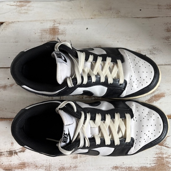 NIKE Low Dunk Vintage Panda sneakers black white retro sz 8.5 women’s FQ9988-100 - Picture 3 of 12
